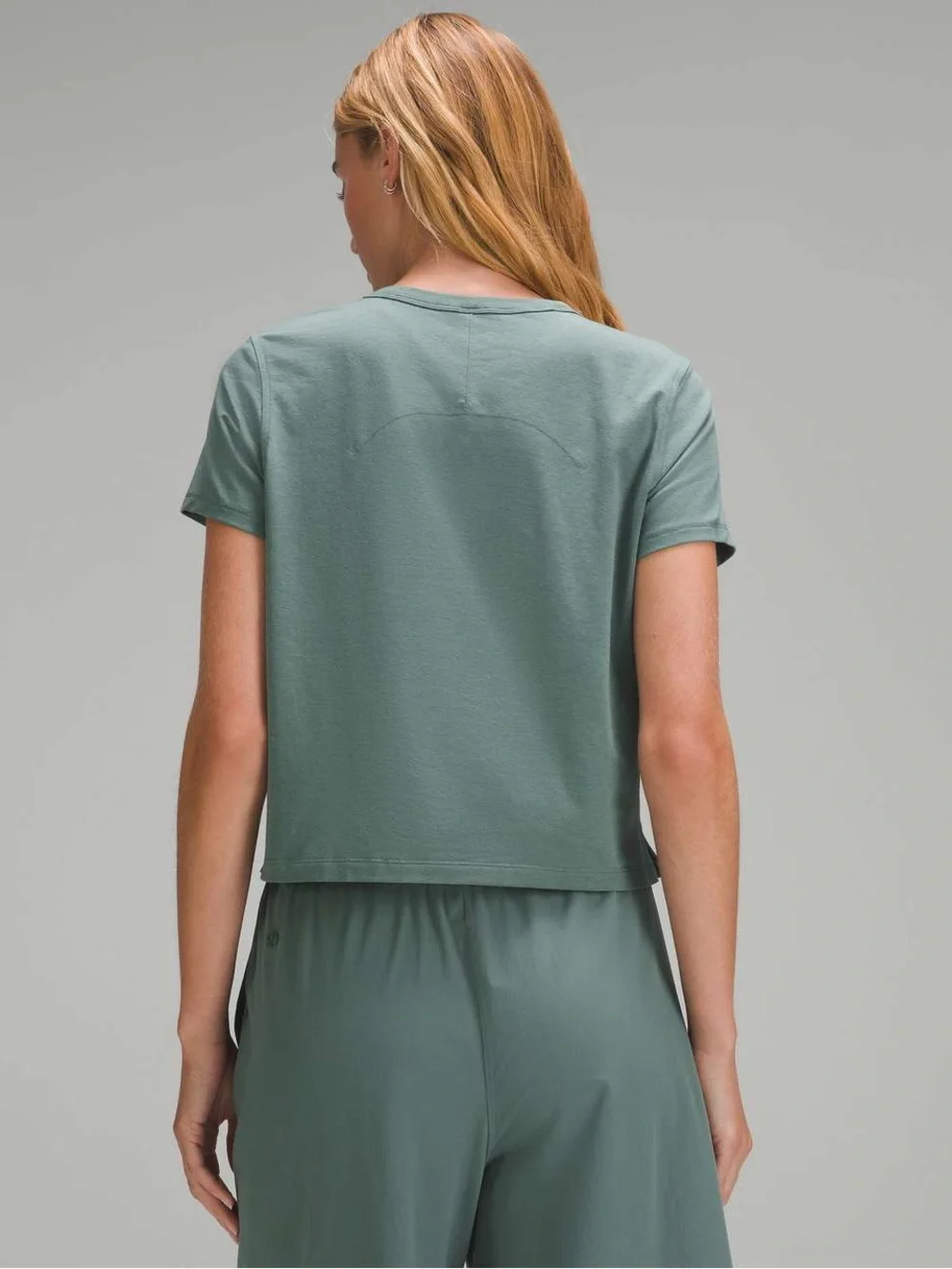 Lululemon Classic-Fit Cotton-Blend T-Shirt Medium Forest Size 4 Cropped Boxy